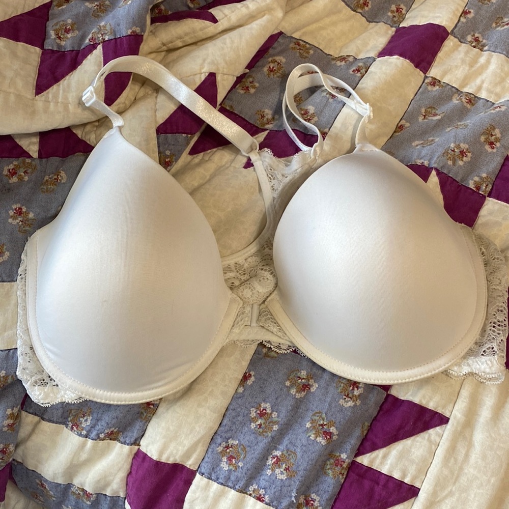 White Marilyn Monroe bra